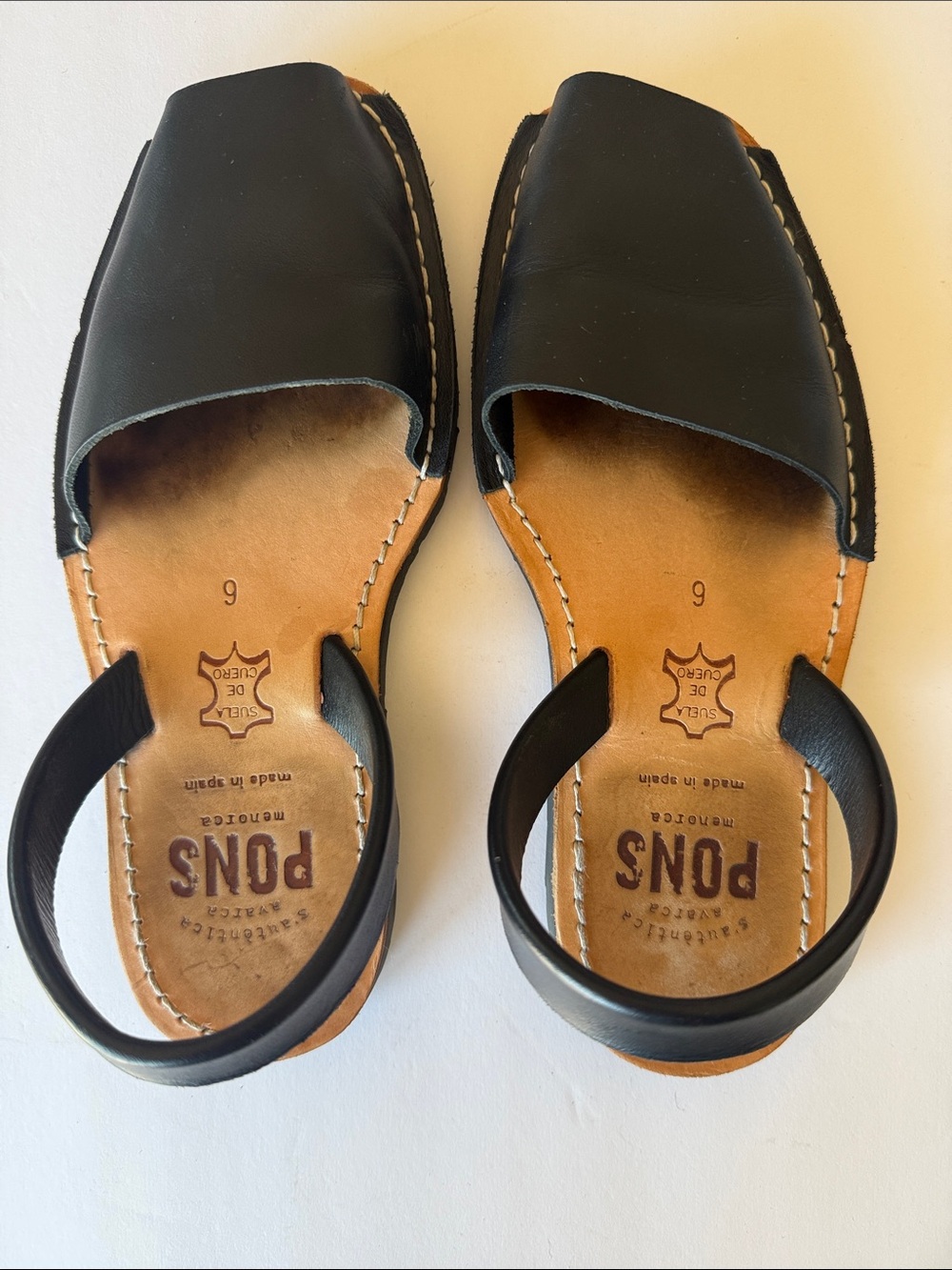 Pons Classic Black Leather Women's Avarca Sandals size 6